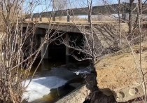 Автомобильную дорогу, которая соединяет читинские поселки Ивановку и Застепь, хотят внести в реестр для выделения средств на ремонт, а находящийся по ней проблемный мост через ручей переделают в текущем году