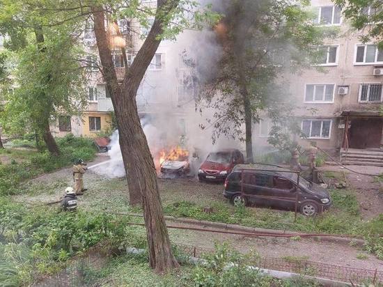 В ходе артиллерийского обстрела микрорайона Магистральный в Донецке множественные осколочные ранения получил мужчина 72 лет, сообщает глава донецкой администрации Алексей Кулемзин