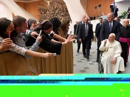Встреча папы Франциска с продюсером Pussy Riot вызвала недоумение в РПЦ