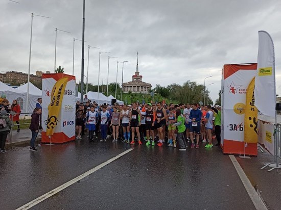 В Волгограде марафон состоялся вопреки непогоде