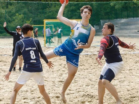 Сборная Ставрополья победила на турнире по пляжному гандболу