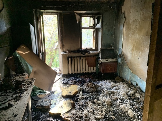 Неосторожность при курении привела к пожару в многоквартирном доме Череповца