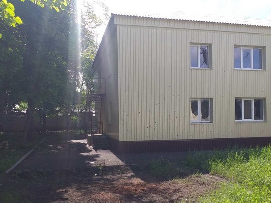 Под обстрел попали ясли в поселке Административный в Донецке