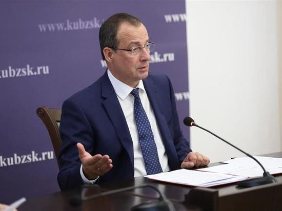 Председатель ЗСК Юрий Бурлачко анонсировал вопросы 71 пленарного заседания