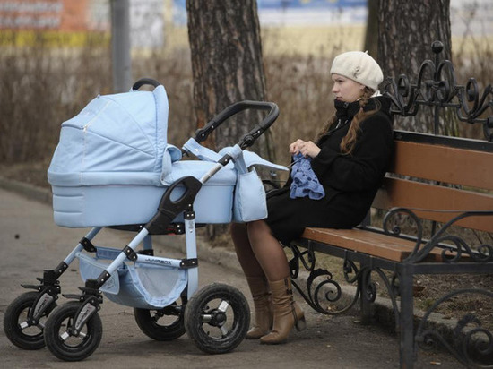 Ленинградцы смогут зарегистрировать родившегося ребенка прямо в Госуслугах
