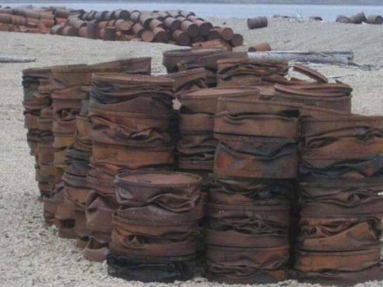 Более 215 тонн металлолома планируют вывезти с острова Врангеля