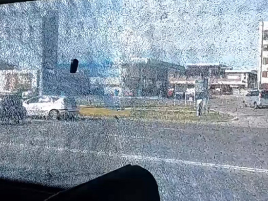Соцсети: в Барнауле неизвестный выстрелил в стекло автобуса (обновлено)