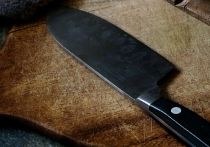 В Омске местная жительница обнаружила в своей голове нож на утро после вечеринки