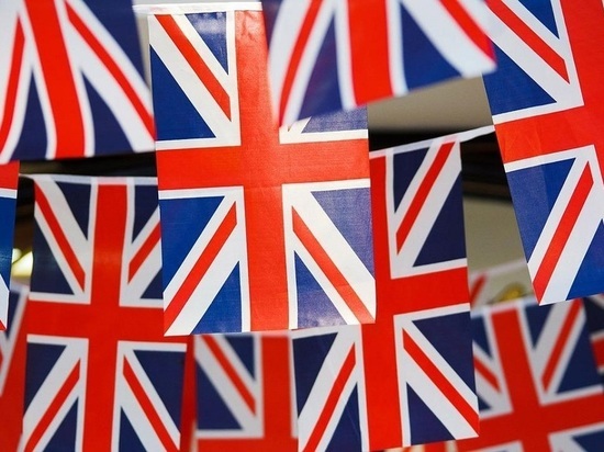 В Британии сравнили флаг страны со штандартом фашистской Германии
