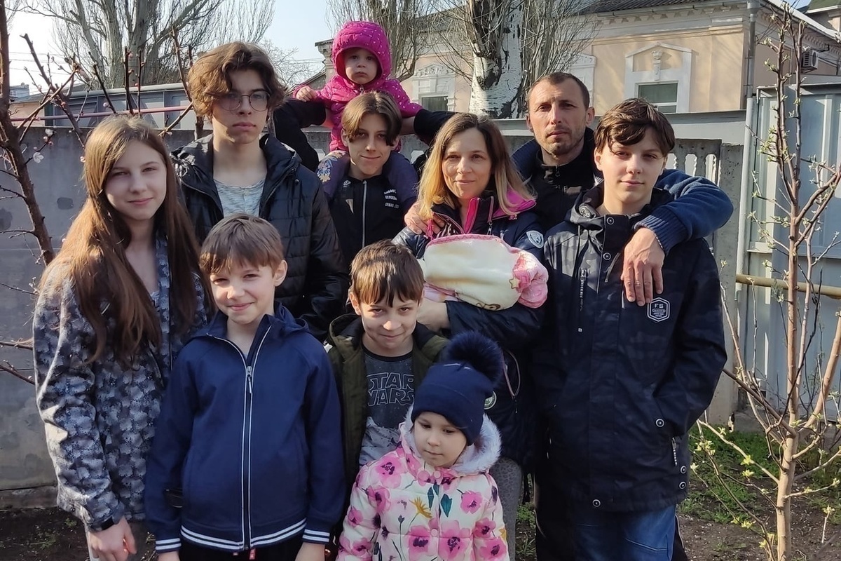 В Ярославскую область прибыла семья с 9 детьми из Мариуполя