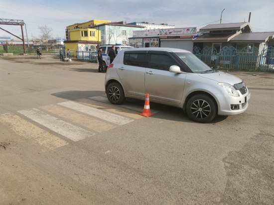 Ребенок попал под колеса автомобиля Suzuki Swift в Шахтерске