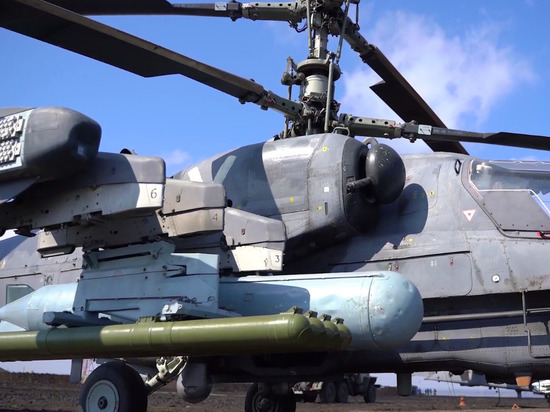 Минобороны России показало уничтожение пунктов ВСУ вертолетами Ка-52