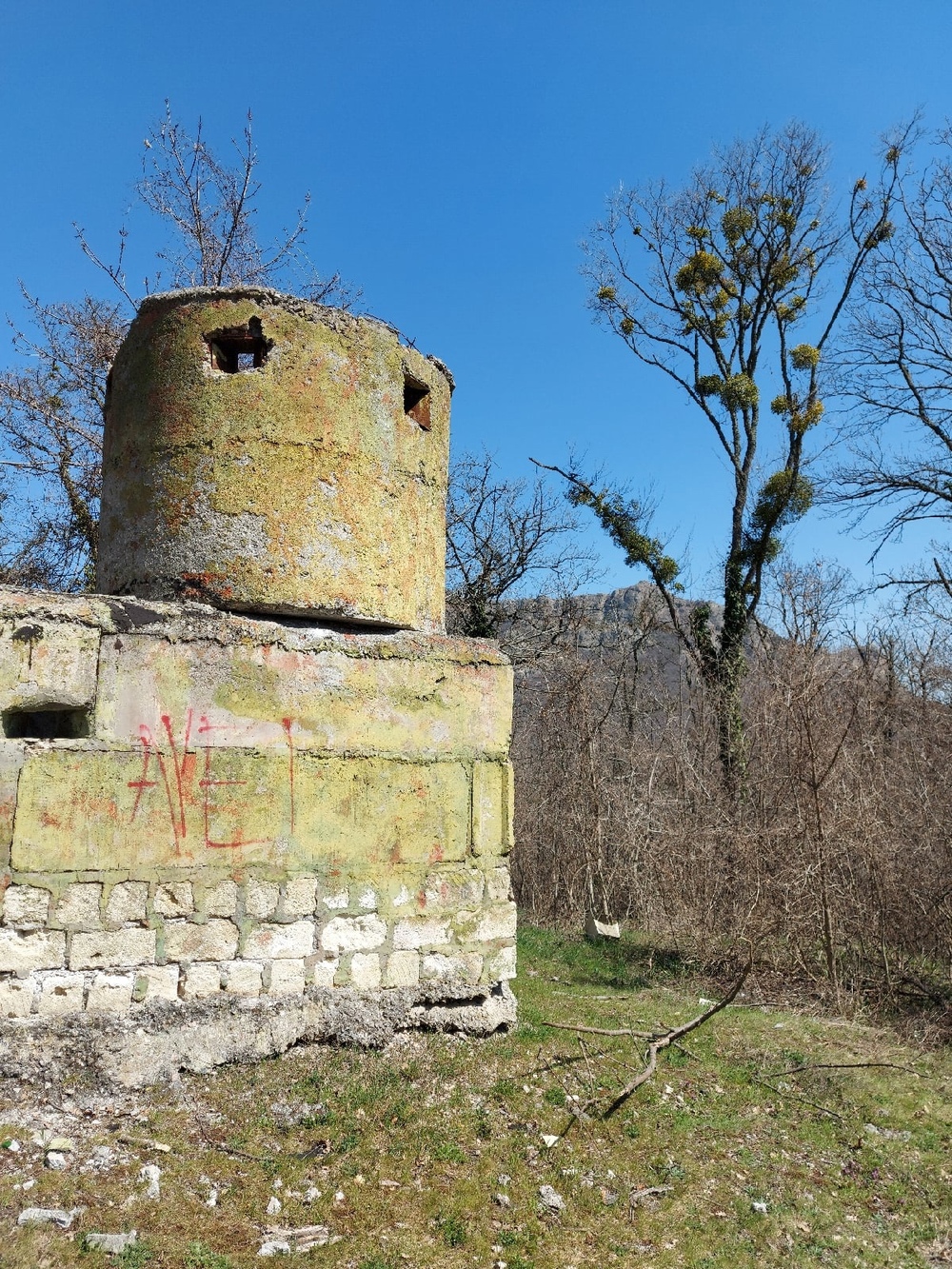 Парк советского периода: забытые, пугающие и восхищающие объекты в Крыму