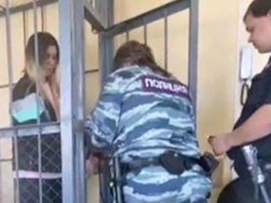 Жительницу Саянска арестовали за издевательства над детьми