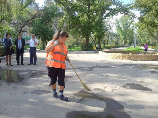В Саратовской области ввели запрет на работу только возрастных специалистов