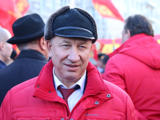 Госдума досрочно прекратила полномочия депутата Рашкина