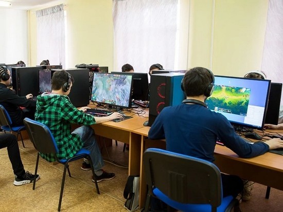 Во Владивостоке школьники сразятся на кибертурнире