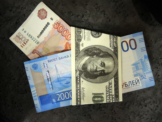 Глава управления  информационно-аналитического контента «БКС Мир инвестиций» Василий Карпунин объяснил, с чем связано укрепление рубля на валютном рынке