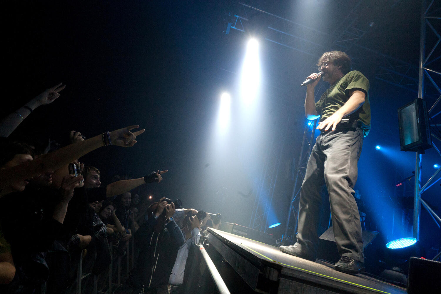 Ic3peak концерт краснодар. концерт группы звери в москве 2022. концерт светы эмбарго фото. запрет концертов. чьи концерты отменили в россии.