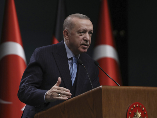 Анкара напомнила НАТО о недопустимости взаимных санкций внутри блока