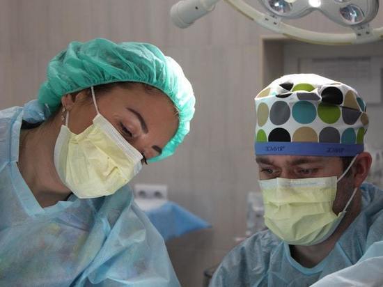 В Рязани врачи онкоцентра удалили пациентке 20-килограммовую опухоль
