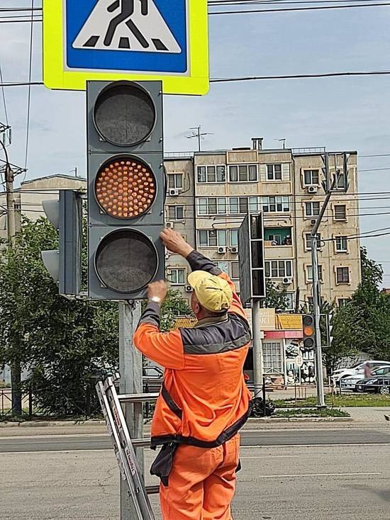  В Астрахани оборудовали еще один регулируемый пешеходный переход