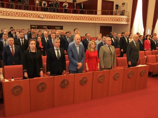 На сессии НС Дагестана были приняты одиннадцать законопроектов