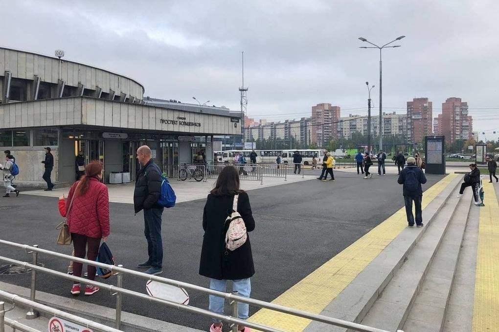 Большевиков санкт петербург