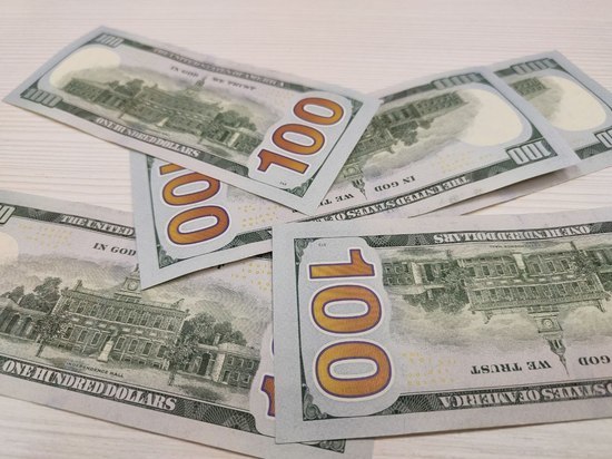 Экономист объяснил повышение курса валюты понижением ключевой ставки ЦБ