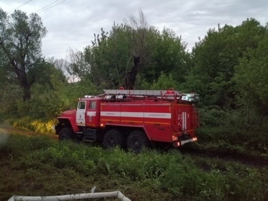 В Курской области сотрудники СК проводят проверку по факту гибели двух мужчин на пожаре в Сопеловке
