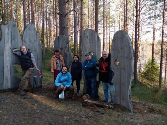 Волонтеры из Архангельска, Москвы, Санкт-Петербурга и Волгограда создавали уют в деревянных избах базы