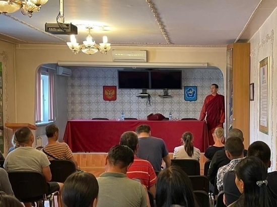 В Туве приставы со священнослужителями взывают к совести алиментщиков