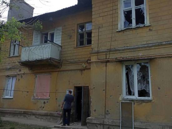 Мэр Донецка показал поврежденные обстрелами жилые дома: ФОТО