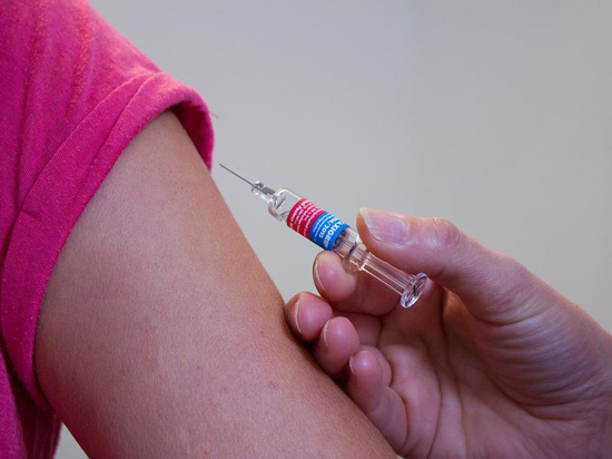 При этом ВОЗ считает, что вакцина массово не нужна. Пока