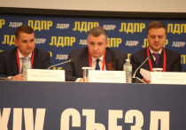 Дмитрий Песков заявил журналистам, что Владимир Путин не планирует проводить встречу с Леонидом Слуцким, который 27 мая был избран новым лидером ЛДПР,

«Отдельная встреча не планируется», - заявил он