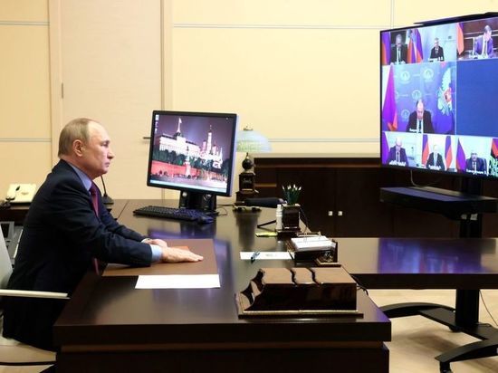 Путин обсудил с Совбезом внешнюю политику и безопасность