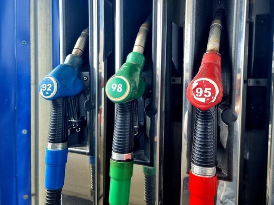Цены на топливо в Южно-Сахалинске: бензин подешевел на одной АЗС