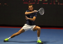 Даниил Медведев без шансов проиграл в четвертом круге «Ролан Гаррос» хорвату Марину Чиличу (6:2, 6:3, 6:2)