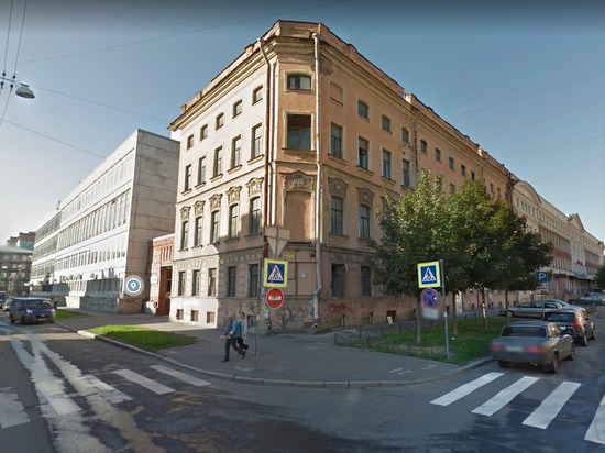 Здание бывшего ДК фабрики «Большевичка» ушло на торгах почти за 93 млн рублей