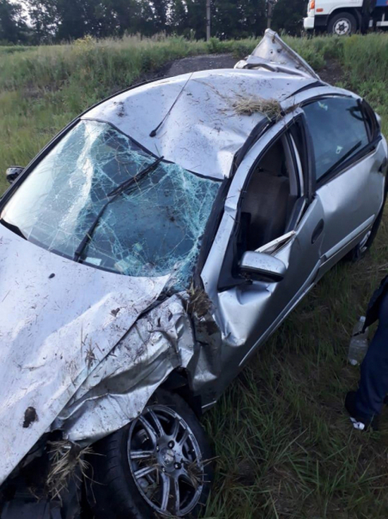 После опрокидывания автомобиля под Воронежем в больнице скончался водитель