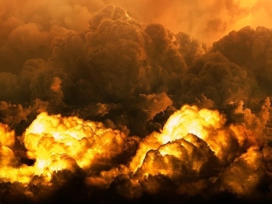 Два взрыва и пожар нарушили спокойствие в Мурманске