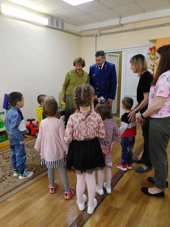 Прокурор Ивановской области навестил детей из подшефного детдома
