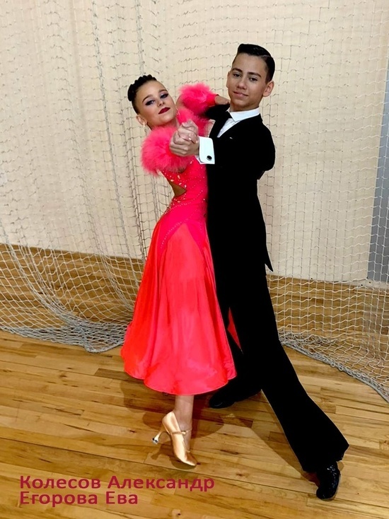 Танцоры из Серпухова завоевали 25 медалей на праздничном турнире