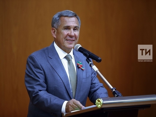 Минниханов побывал в этнокультурном лагере «Мирас»