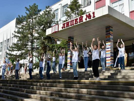  В Астрахани открыли 44 пришкольных лагеря