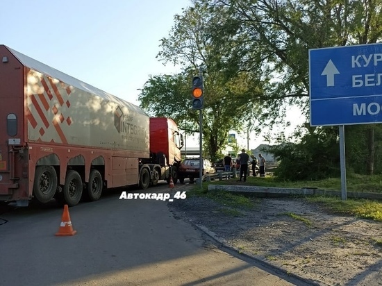 В Курске авария на ПЛК заблокировала выезд на объездную трассу