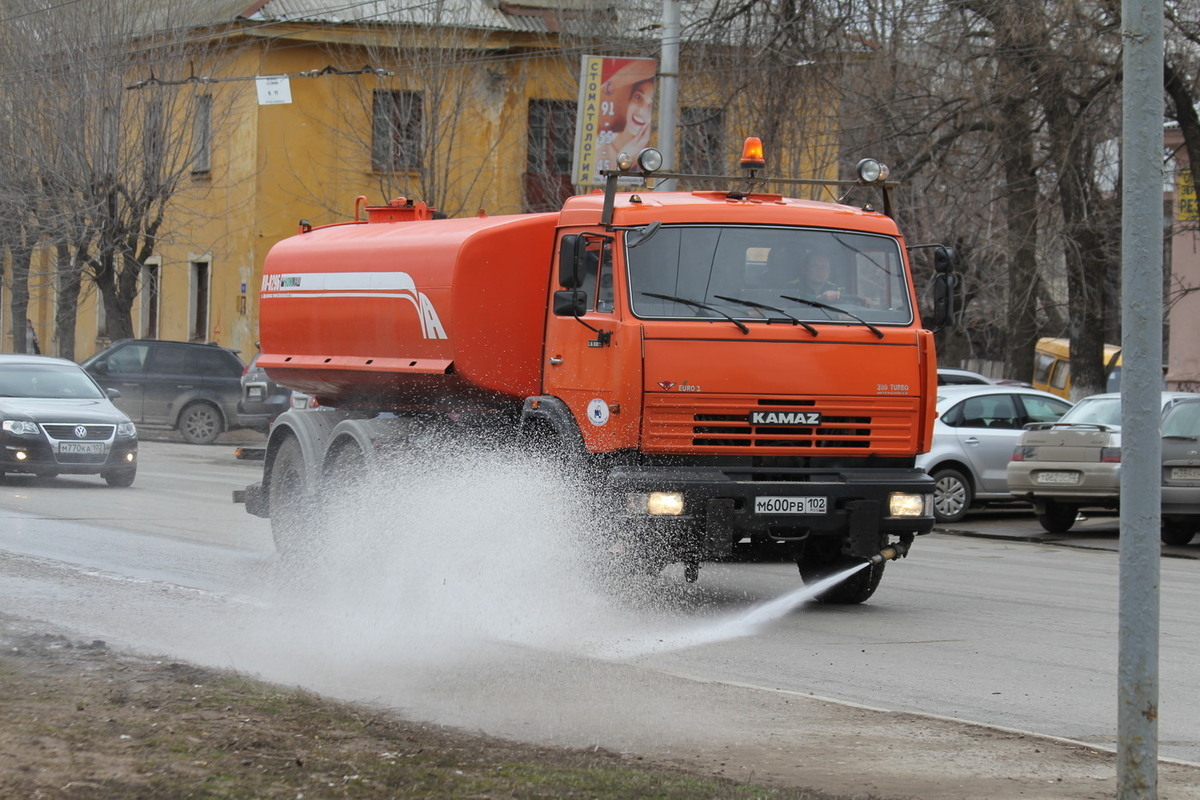 Фото машин жкх