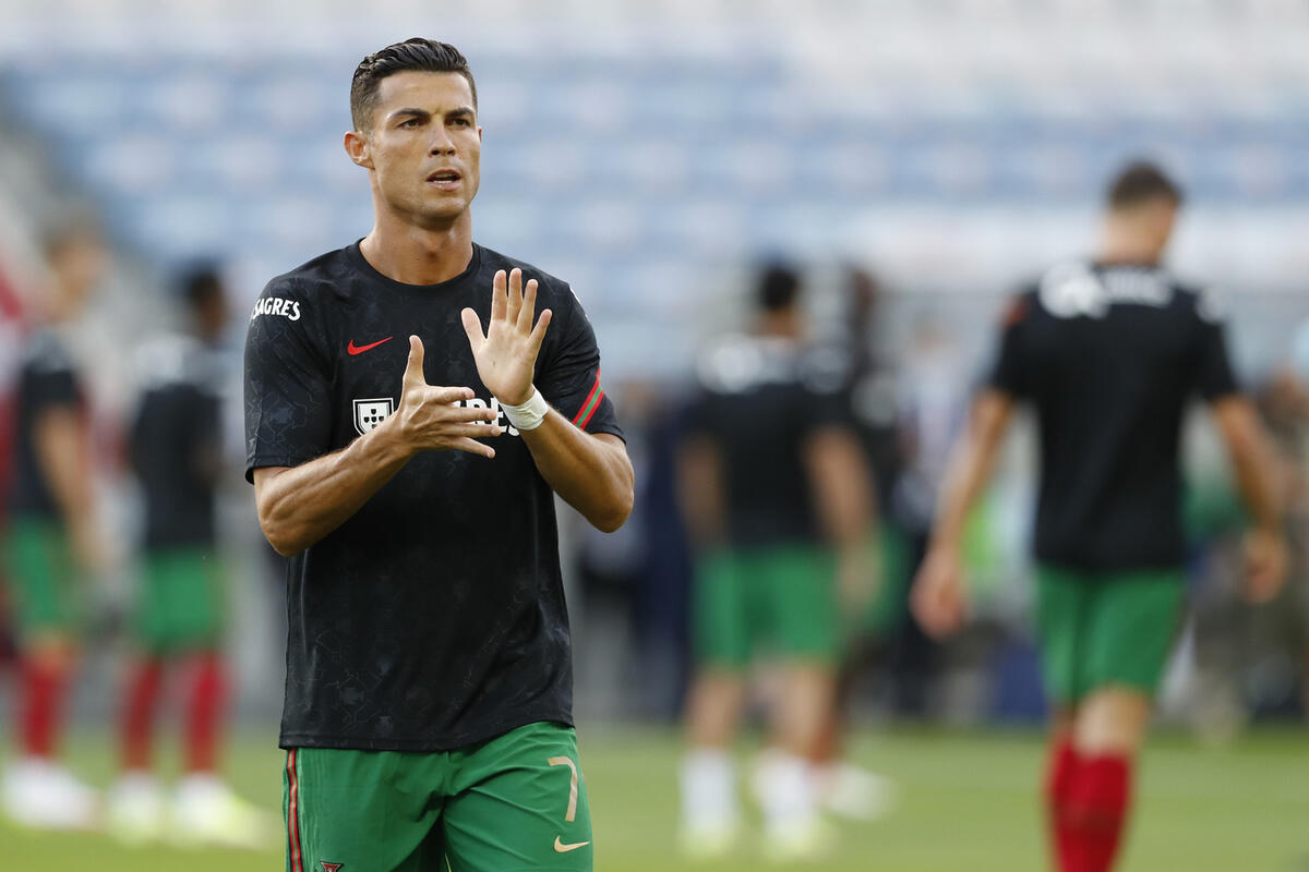 Роналду включили в список номинантов на приз лучшему игроку АПЛ по версии PFA