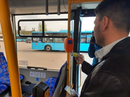 Почти 700 новых автобусов будут курсировать по Петербургу в рамках второго этапа транспортной реформы