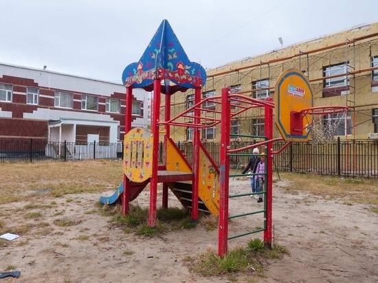 Спонсор нашелся: благодаря Артюхову детскую площадку в Новом Уренгое обновят в рекордные сроки